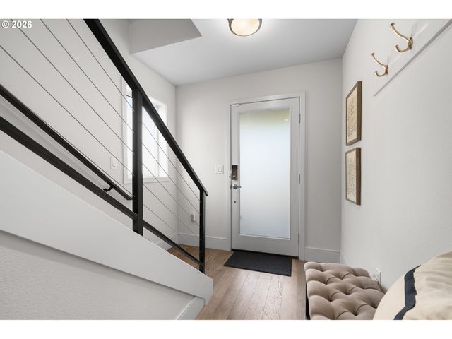 7204 Se STEELE St, Portland, OR 97206