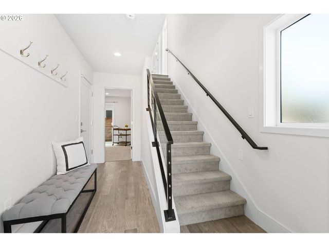 7204 Se STEELE St, Portland, OR 97206