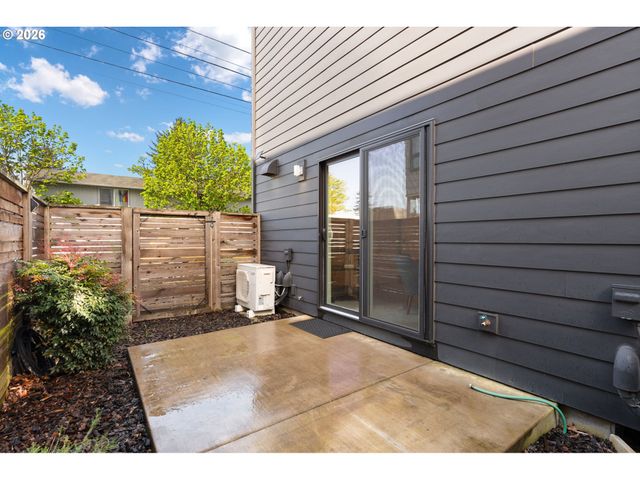 7204 Se STEELE St, Portland, OR 97206