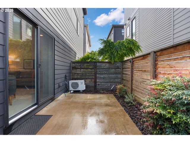 7204 Se STEELE St, Portland, OR 97206