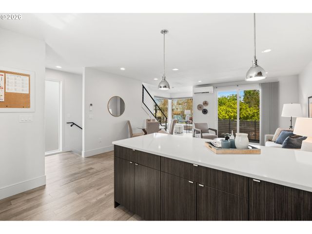 7204 Se STEELE St, Portland, OR 97206