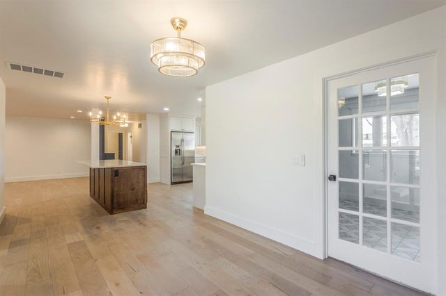 2717 S Berry Road, Norman, OK 73072