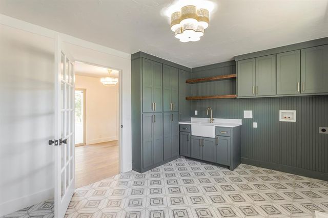 2717 S Berry Road, Norman, OK 73072