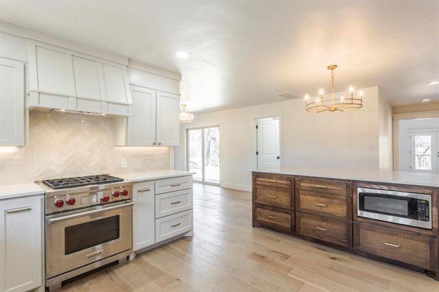 2717 S Berry Road, Norman, OK 73072
