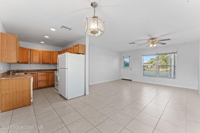 405 Lakeview Avenue, Titusville, FL 32796