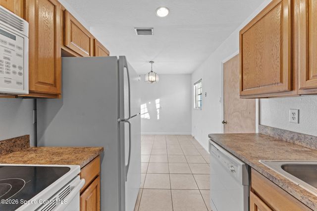 405 Lakeview Avenue, Titusville, FL 32796