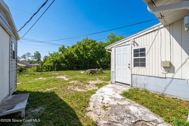 405 Lakeview Avenue, Titusville, FL 32796