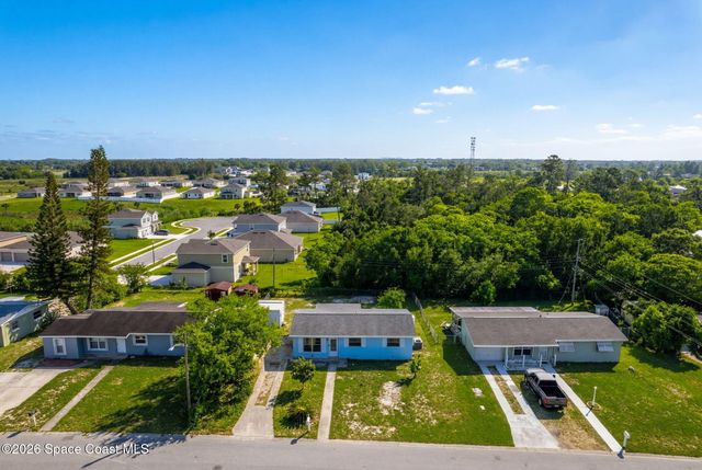 405 Lakeview Avenue, Titusville, FL 32796