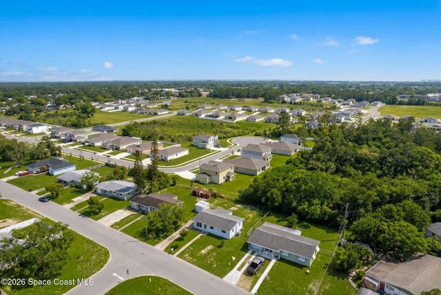 405 Lakeview Avenue, Titusville, FL 32796