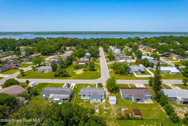 405 Lakeview Avenue, Titusville, FL 32796