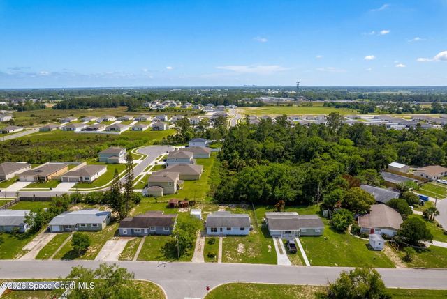 405 Lakeview Avenue, Titusville, FL 32796