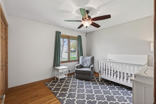9904 107th Place N, Maple Grove, MN 55369