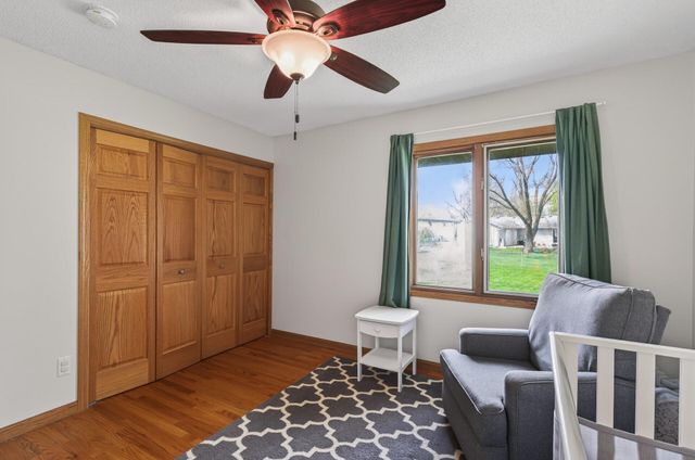 9904 107th Place N, Maple Grove, MN 55369