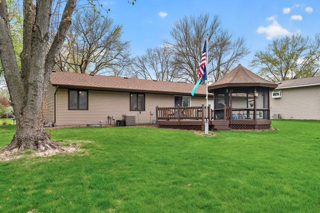 9904 107th Place N, Maple Grove, MN 55369