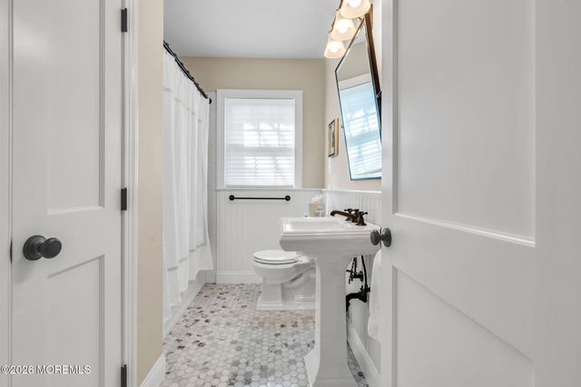 1 Keleigh Place, Ocean Twp, NJ 07712