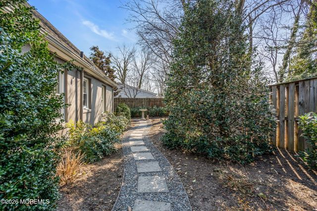 1 Keleigh Place, Ocean Twp, NJ 07712