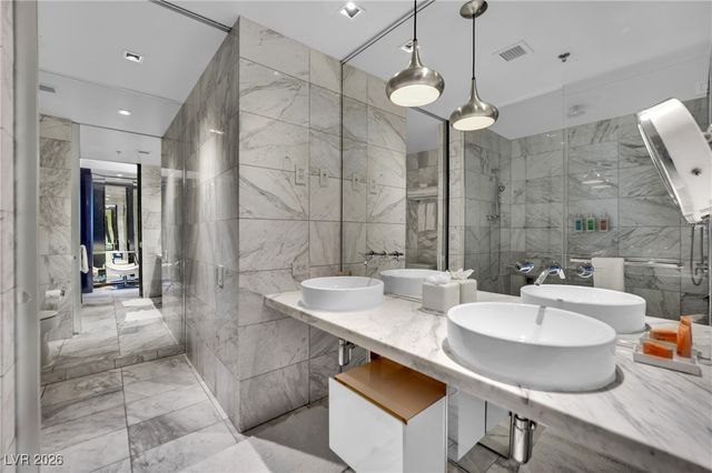 4381 West Flamingo Road 2022, Las Vegas, NV 89103