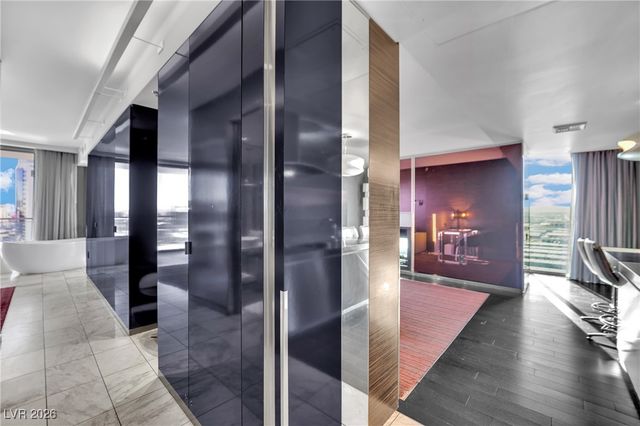 4381 West Flamingo Road 2022, Las Vegas, NV 89103