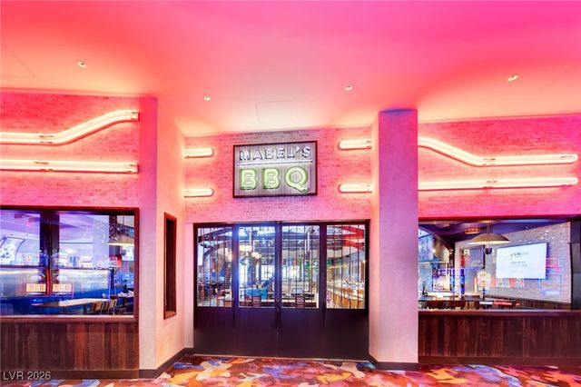 4381 West Flamingo Road 2022, Las Vegas, NV 89103