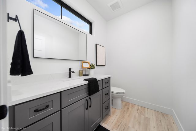 5022 S Lincoln Way, Spokane, WA 99224