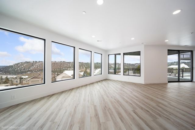 5022 S Lincoln Way, Spokane, WA 99224