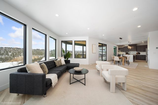 5022 S Lincoln Way, Spokane, WA 99224