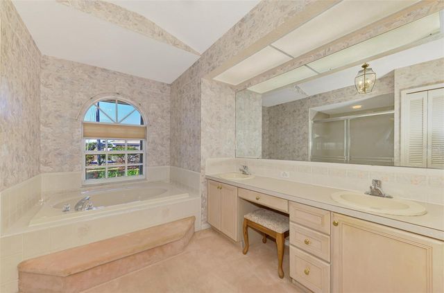 32 SPORTSMAN TERRACE, Rotonda West, FL 33947