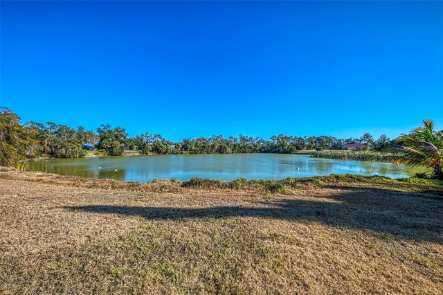 32 SPORTSMAN TERRACE, Rotonda West, FL 33947