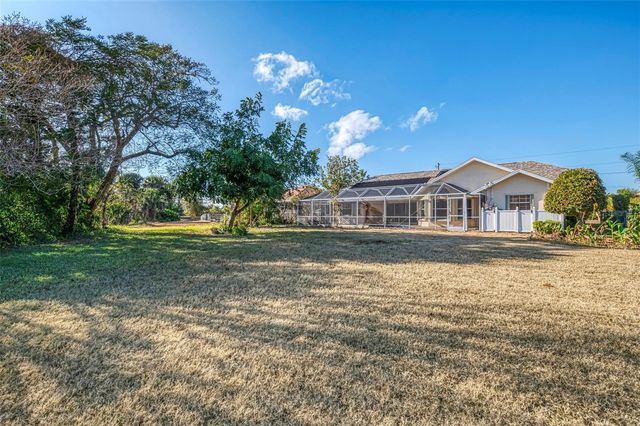 32 SPORTSMAN TERRACE, Rotonda West, FL 33947