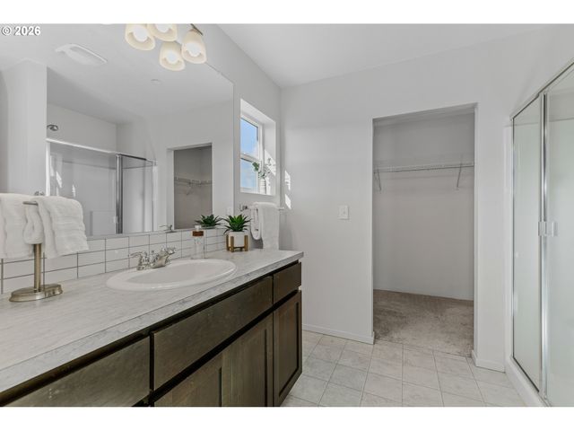 3631 Ne LAUREL St, Camas, WA 98607