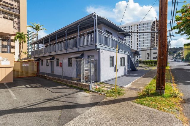1223 Wilder Avenue, Honolulu, HI 96822
