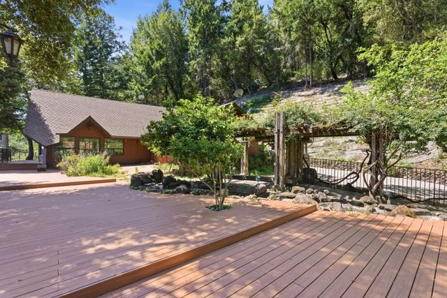 20100 Black Road, Los Gatos, CA 95033