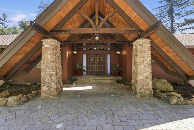 20100 Black Road, Los Gatos, CA 95033