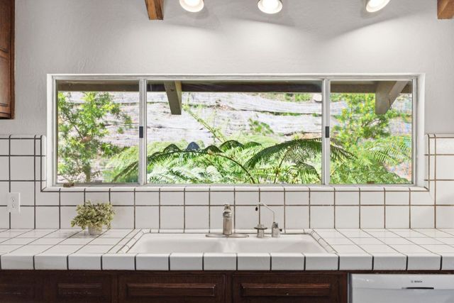 20100 Black Road, Los Gatos, CA 95033