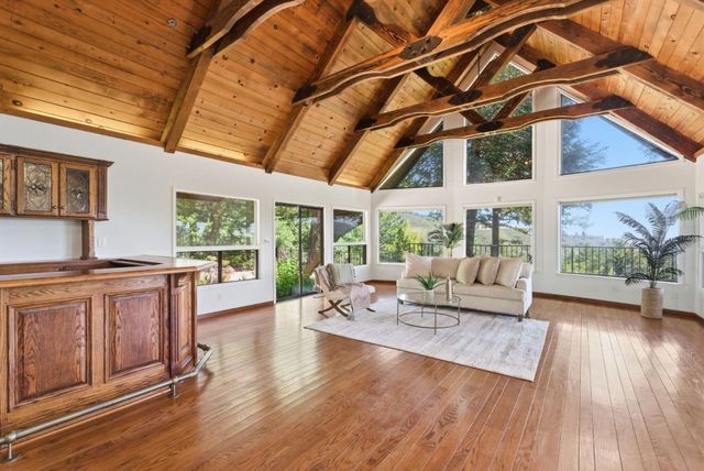 20100 Black Road, Los Gatos, CA 95033