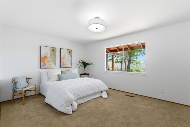 20100 Black Road, Los Gatos, CA 95033