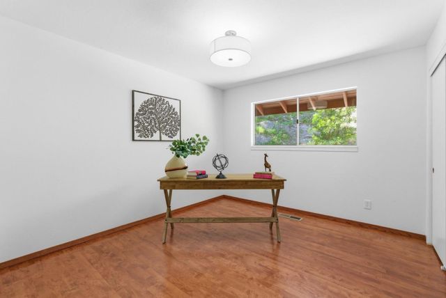 20100 Black Road, Los Gatos, CA 95033