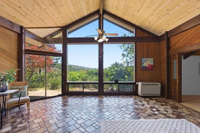 20100 Black Road, Los Gatos, CA 95033