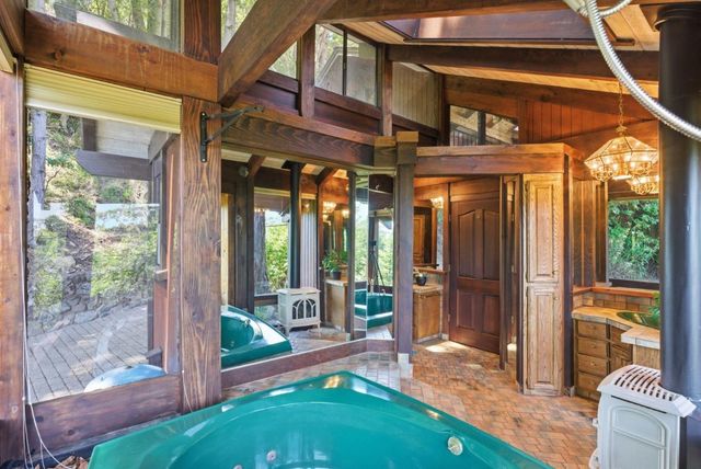 20100 Black Road, Los Gatos, CA 95033