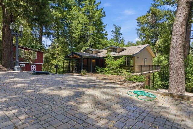 20100 Black Road, Los Gatos, CA 95033