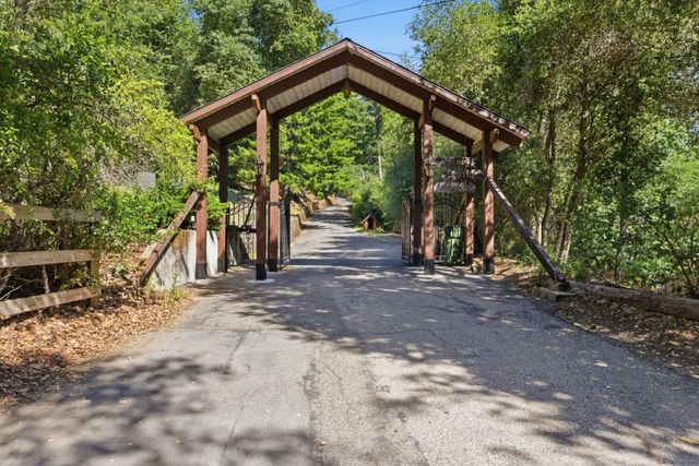 20100 Black Road, Los Gatos, CA 95033