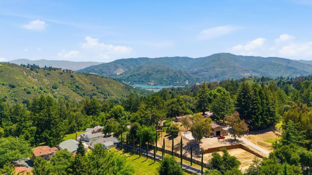 20100 Black Road, Los Gatos, CA 95033