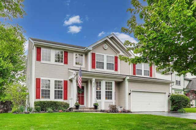 437 N Crooked Lake Lane, Lindenhurst, IL 60046