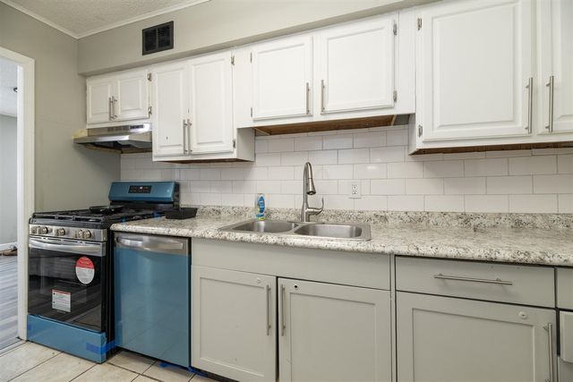 209 Wallace Avenue, Kalamazoo, MI 49048