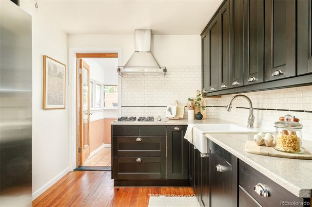 644 N Logan Street, Denver, CO 80203