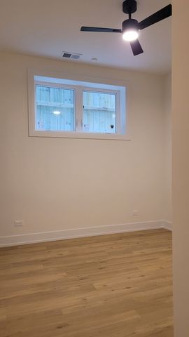 941 N Winchester Avenue 1, Chicago, IL 60622