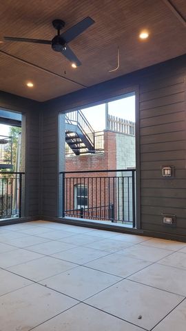 941 N Winchester Avenue 1, Chicago, IL 60622