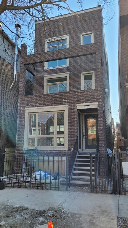 941 N Winchester Avenue 1, Chicago, IL 60622