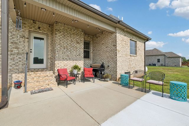 2092 Longview Rd, Bell Buckle, TN 37020