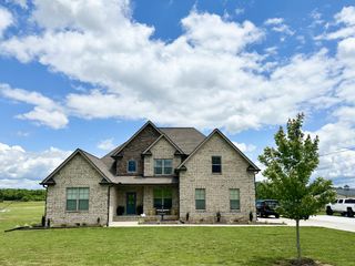2092 Longview Rd, Bell Buckle, TN 37020
